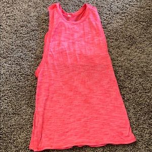 Size 6 EUC Lululemon tank & built in bra